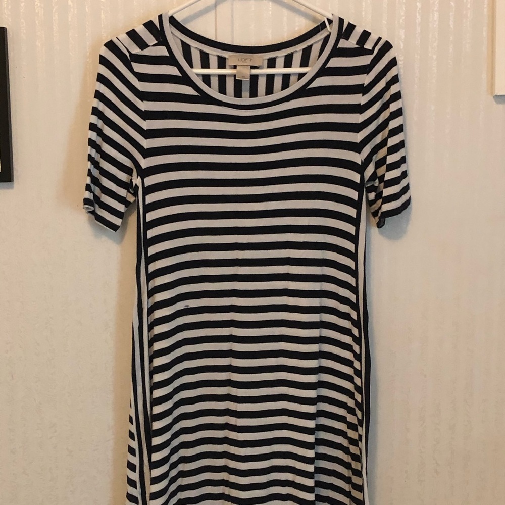 loft • dress • navy/white stripes